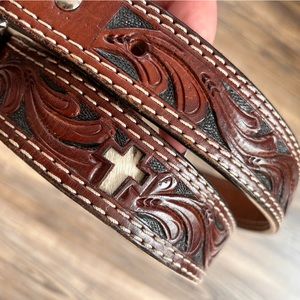 Men’s Western Leather Belt with Ariat Buckle
